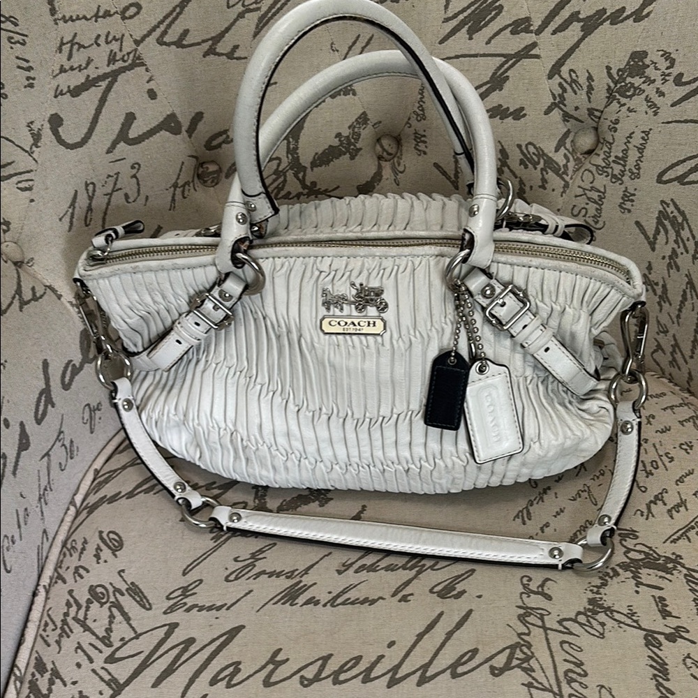 Authetic Coach  Madison Sophia Satchel leather